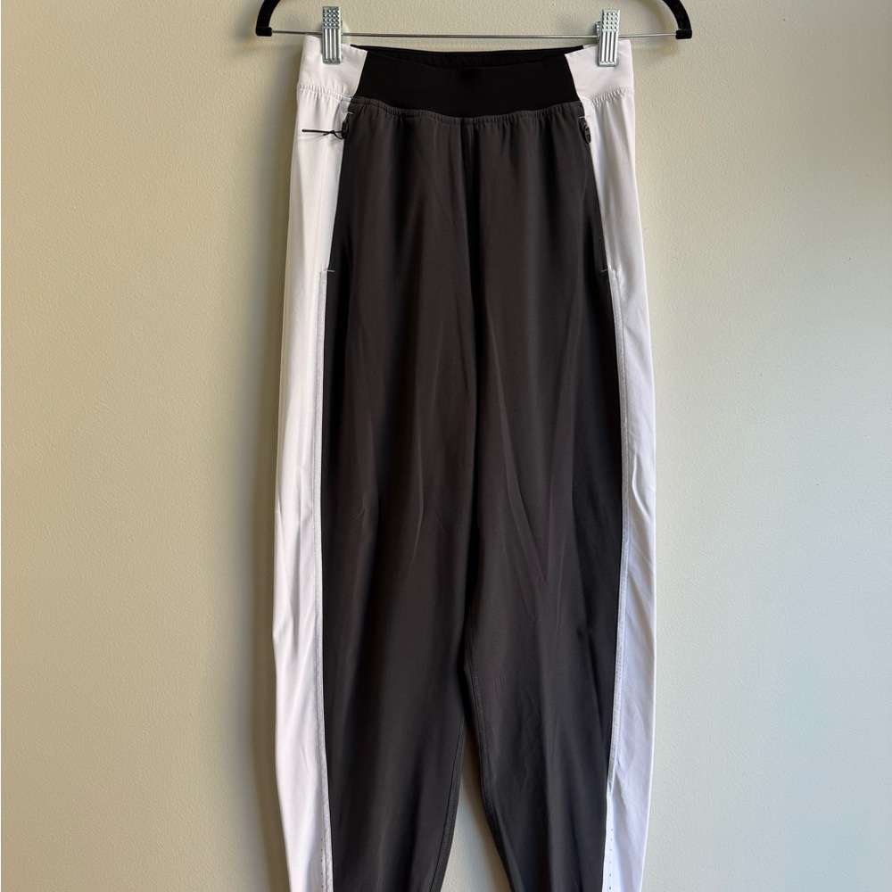 LULULEMON Black & White Athletic Joggers